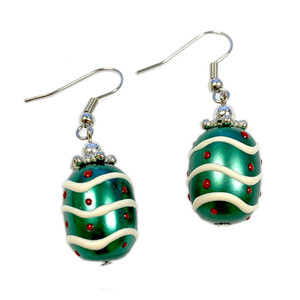 Painted Christmas Ornament Pearl Green Glass Beads Earrings (E-16) Painted Christmas Ornament Pearl Green Glass Beads Earrings (E-16)