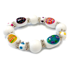 White Easter Egg Bracelet for Girls  - Easter Jewelry for Daughter - Handmade Glass Beaded Bracelet - Fiona - IUP285 White Easter Egg Bracelet for Girls  - Easter Jewelry for Daughter - Handmade Glass Beaded Bracelet - Fiona - IUP285