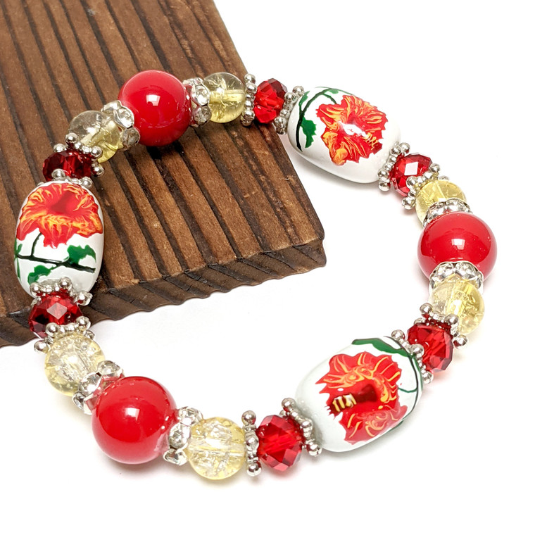 Painted Hibiscus Hawaii State Flower Glass Beaded Stretch Bracelet.