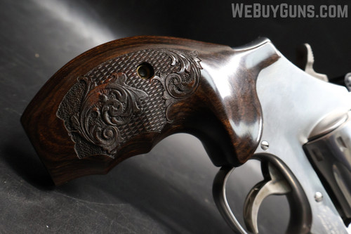 Smith & Wesson Model 617-6 4" .22lr