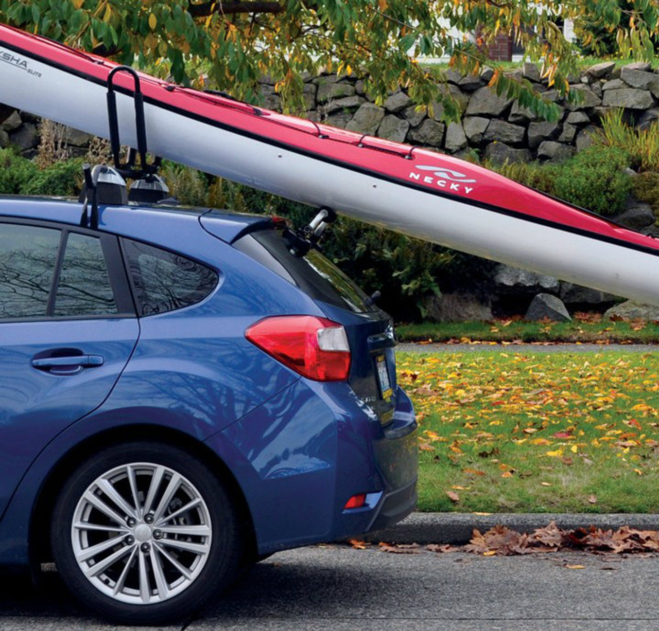 kærtegn plads bidragyder Kayak Lift Assist | Suction Mounted Roof Roller