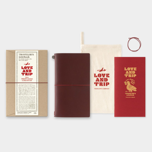 TRAVELER'S Notebook LOVE AND TRIP - Starter Kit (Regular Size)