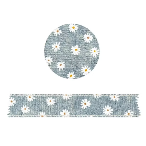 Pion Washi Deco Tape Daisy. A 1.5cm wide washi tape with shaped edges featuring a continuous row of white daisy illustrations. Ruban adhésif Washi déco Pion Daisy (小雛菊). Un ruban de 1,5 cm aux bords découpés illustrant une rangée de marguerites blanches.