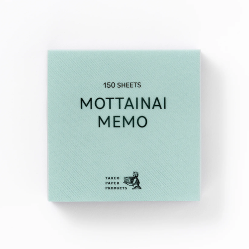 TAKEO PAPER MOTTAINAI MEMO Assorted 20 block pad showing a premium square stack of 150 unlined sheets comprising mint-green TS Gift-7, shimmering white Kirabiki, and patterned purple Tamashiki paper. / Bloc-notes TAKEO PAPER MOTTAINAI MEMO Édition Assorted 20. Un cube de 150 feuilles non lignées associant le papier vert menthe TS Gift-7, le papier blanc scintillant Kirabiki et le papier violet à motifs Tamashiki.