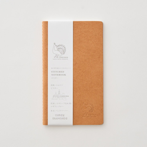 TAKEO PAPER Dressco Stitch Notebook Bister edition. A slim, palm-sized notebook featuring a leather-textured bister brown paper cover, stitched spine, and premium blank Bank Paper pages embedded with a Three Diamonds watermark. / Carnet cousu TAKEO PAPER Dressco Édition Bister. Un carnet de poche mince arborant une couverture en papier brun bister texture cuir, une reliure cousue et des pages blanches en papier de banque haut de gamme.
