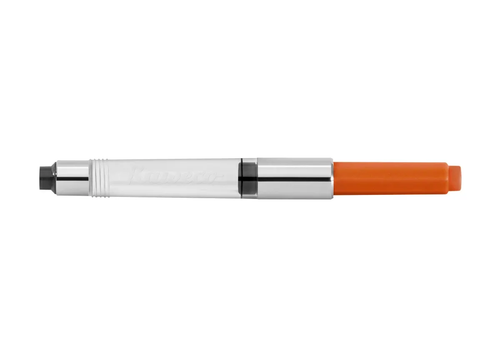 Kaweco Standard Fountain Pen Converter Sunrise Orange and Chrome edition. A transparent plastic twist-action piston reservoir featuring a bright orange rotary knob and shiny silver chrome trim elements. / Convertisseur Kaweco Standard format Long couleur Sunrise Orange et Chrome. Un réservoir à piston rotatif transparent en plastique équipé d'un embout orange aurore éclatant et d'éléments de finition chromés argentés.