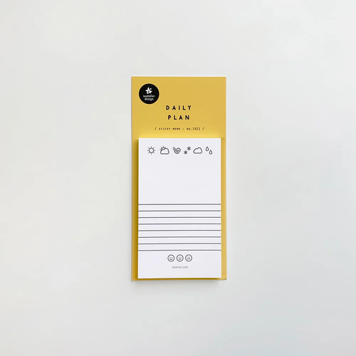 Suatelier Sticky Memo Pad Daily Plan 08 featuring 40 sheets of sticky note pads with weather icons, lined section, and emoji trackers. / Bloc-notes adhésif Suatelier Daily Plan 08 présentant 40 feuilles de notes adhésives avec des icônes météo, une section lignée et des émoticônes.