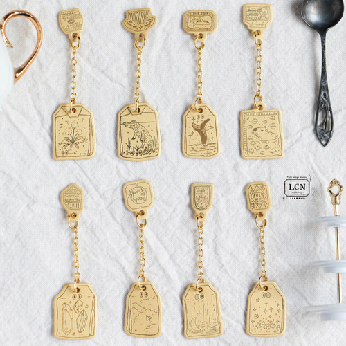 Lin Chia Ning Brass Charm Tea Bag Blind Box solid brass notebook charm. / Breloque en laiton Lin Chia Ning Tea Bag Blind Box pour agenda.