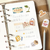 BGM Retro Stroll Sticker Set Stationery Store. A foil-stamped flake pack of 45 stationery-shop stickers (15 designs × 3) in a 90 × 100 mm sleeve. Set d’autocollants BGM Retro Stroll Stationery Store. 45 stickers papeterie dorés (15 motifs × 3), pochette 90 × 100 mm.