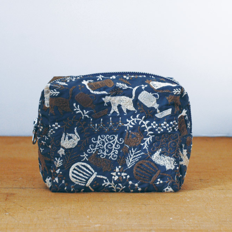 Classiky Cat Embroidery Pouch - Grey