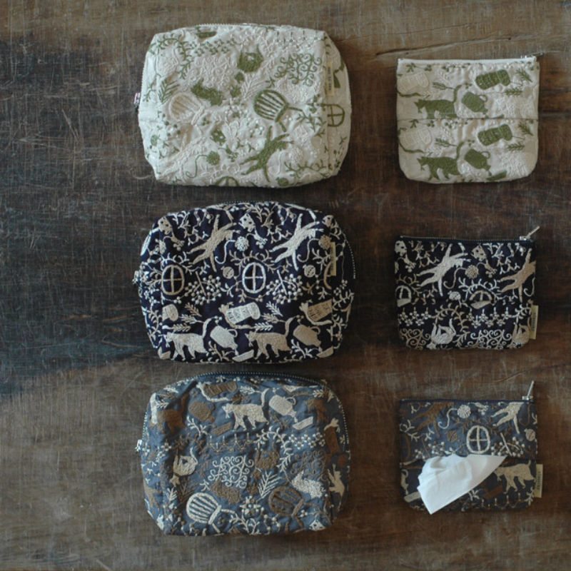 Classiky Cat Embroidery Pouch - Grey