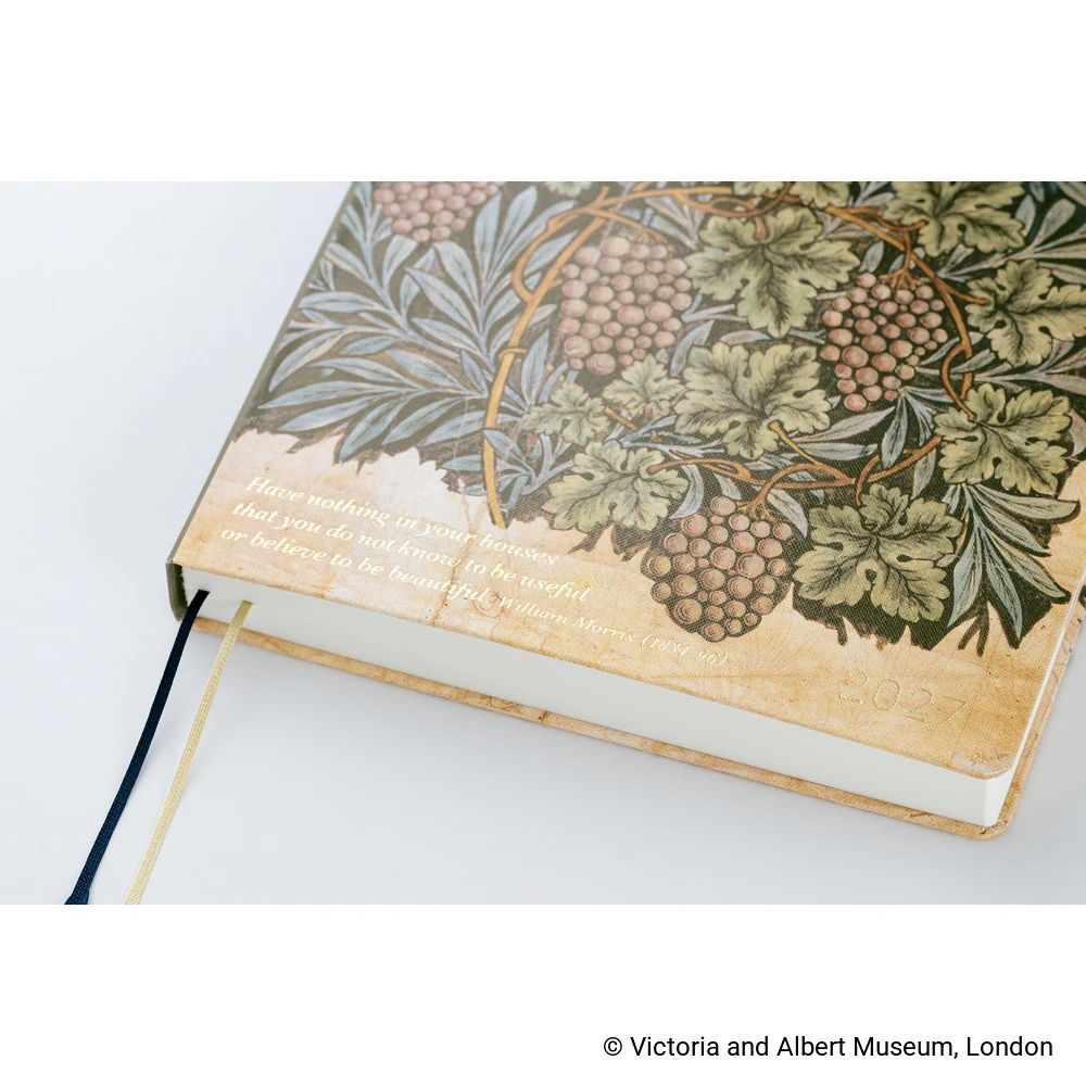Hobonichi Techo A5 HON - V&A Series: Vine (English)