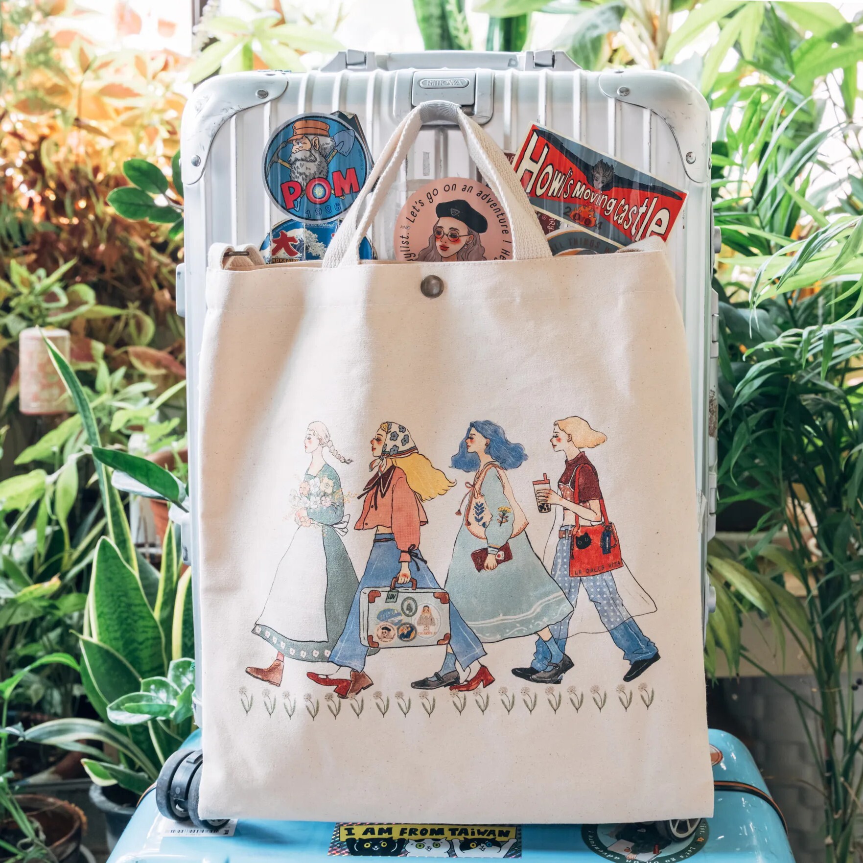 La Dolce Vita Canvas Bag - We Move Forward Happily