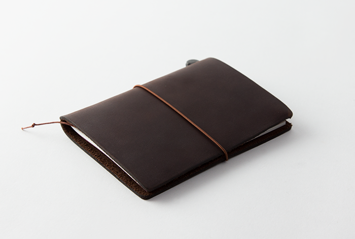 TRAVELER'S Notebook Starter Kit - Brown (Passport Size)