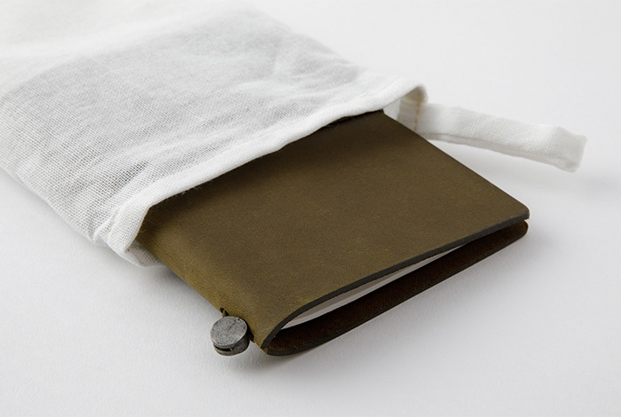 TRAVELER'S Notebook Starter Kit - Olive (Passport Size)