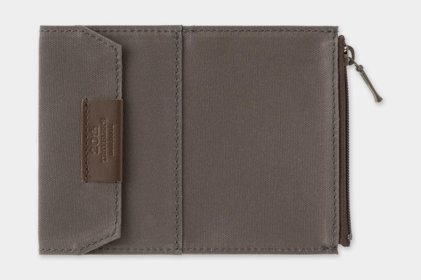 TRAVELER&rsquo;S notebook Card Size 20th Anniversary Set - Brown Cotton Zipper Bag