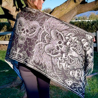Solid Nightmares Pashmina — White & Black
