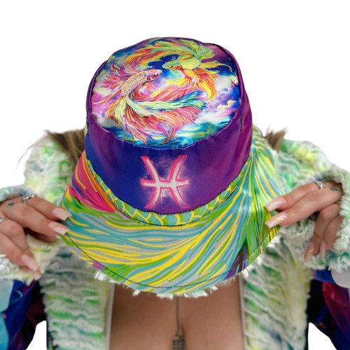 Zodiac Dreams ♓️ Pisces Bucket Hat