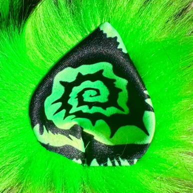 Hypnotic Green Ears