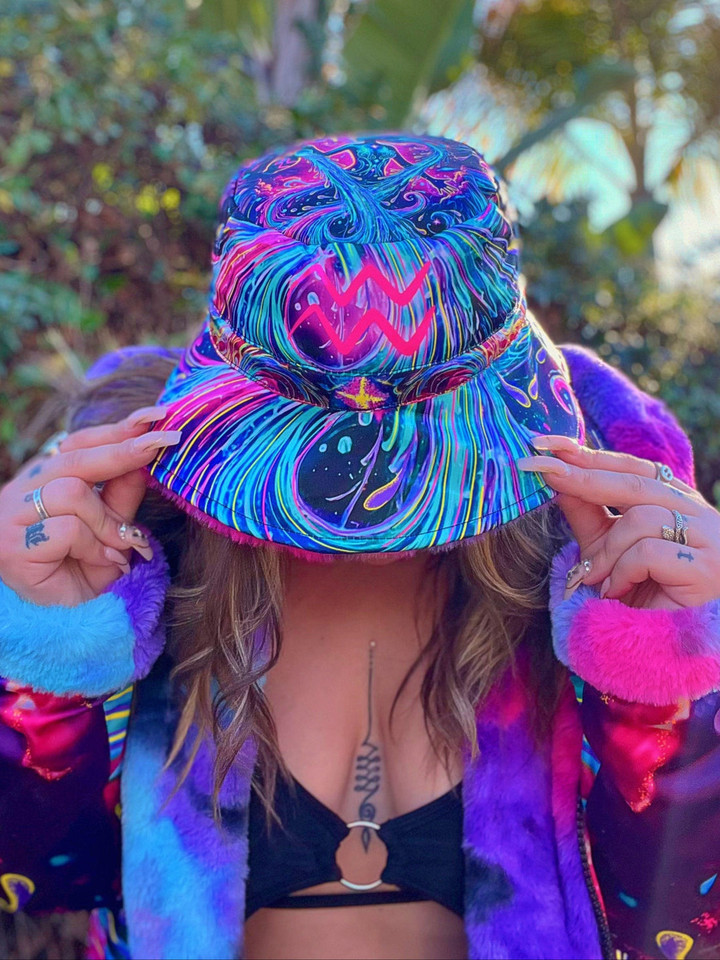 Zodiac Dreams ♒️ Aquarius Bucket Hat