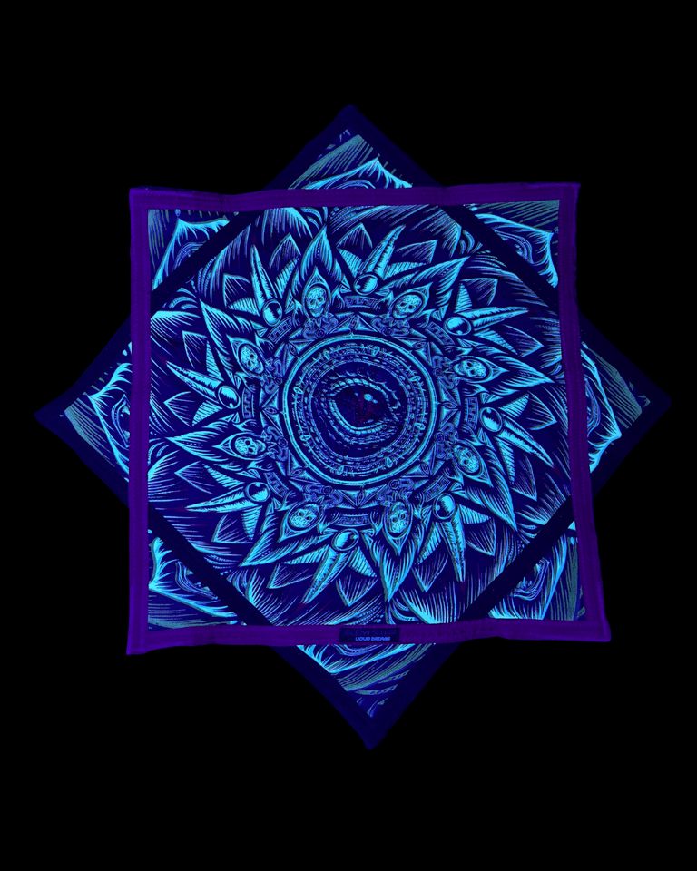 Gothic Mandala Glow Star - Free UV Flashlight Included!