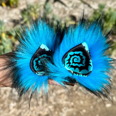 Hypnotic Red Ears