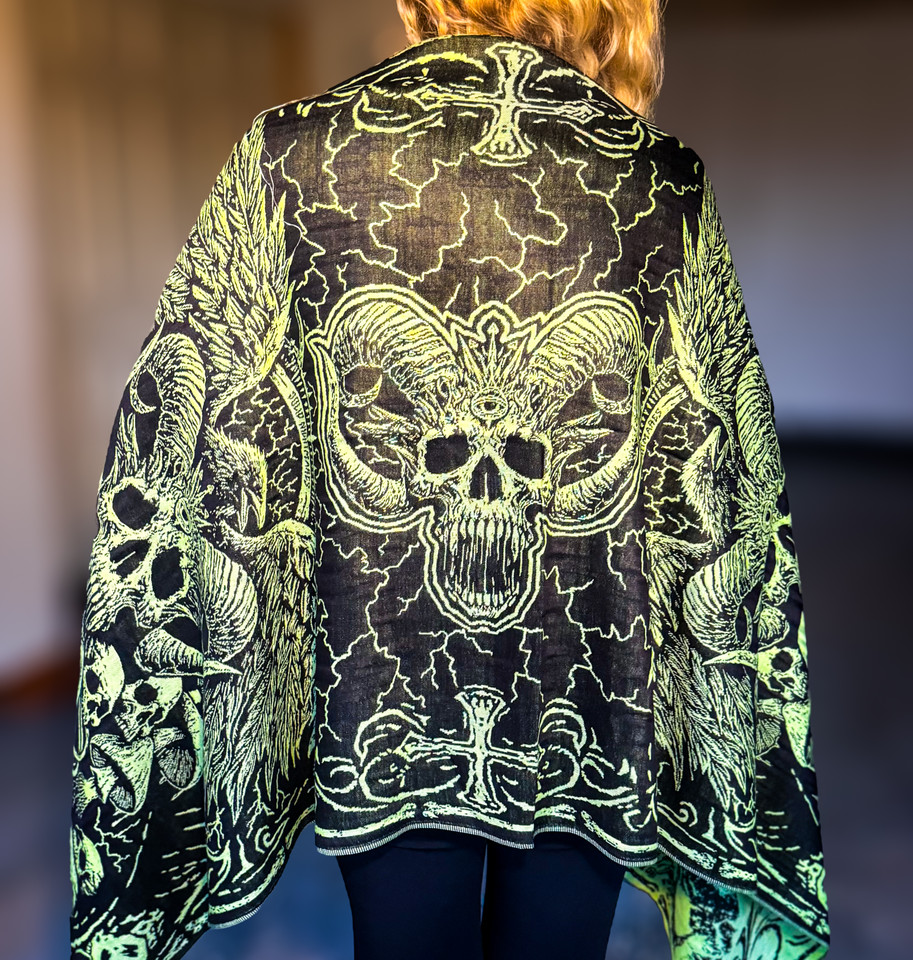 Solid Nightmares Pashmina — Green & Black