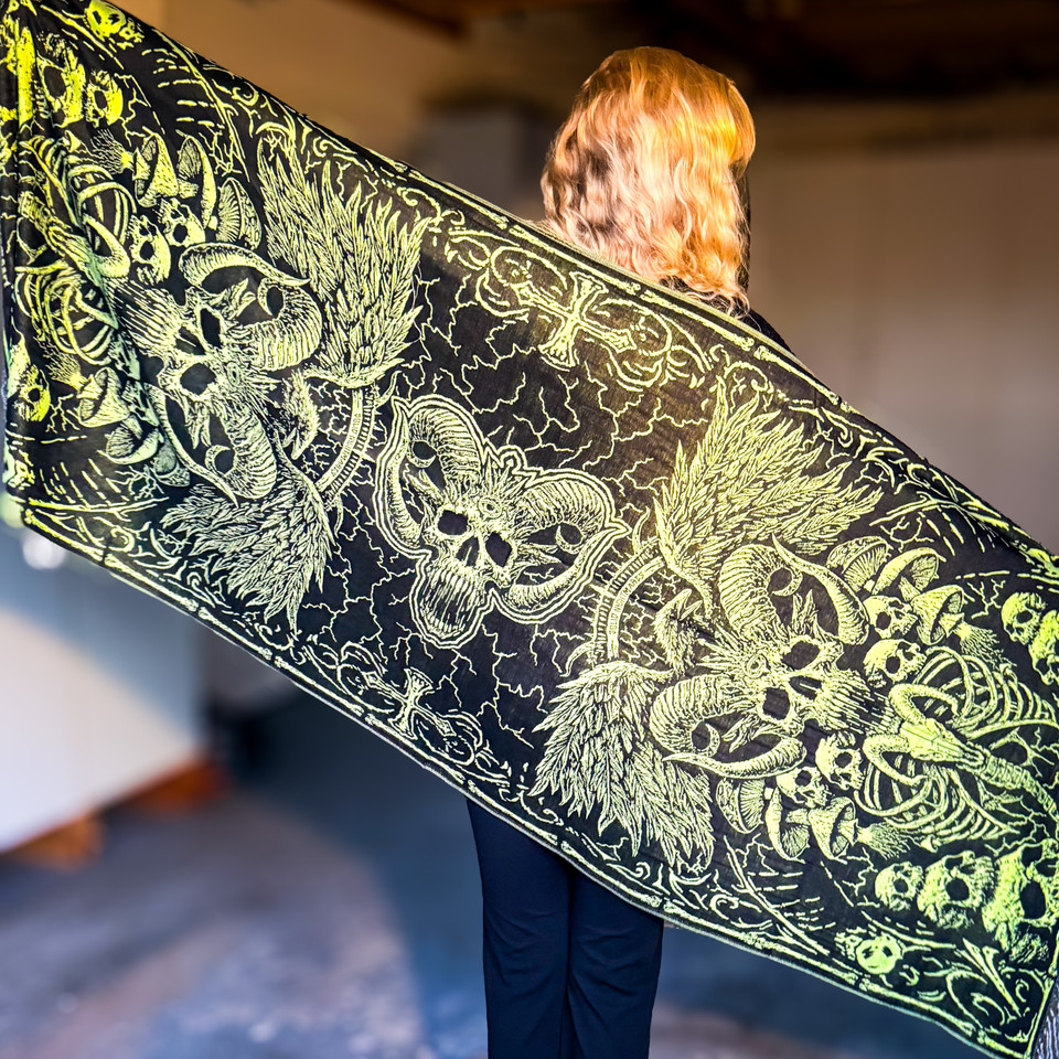 Solid Nightmares Pashmina — Green & Black