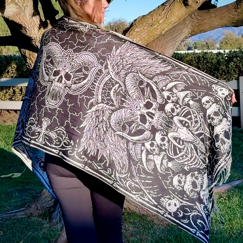 Solid Nightmares Pashmina — White & Black