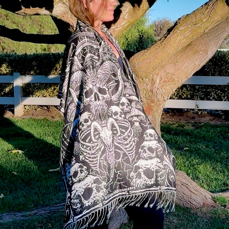 Solid Nightmares Pashmina — White & Black