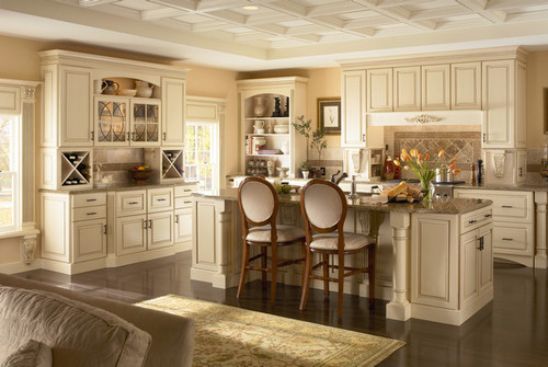 Kraftmaid Kitchen Cabinets - Square Raised Panel - Solid (MTM) Maple in Biscotti w/Cocoa Glaze