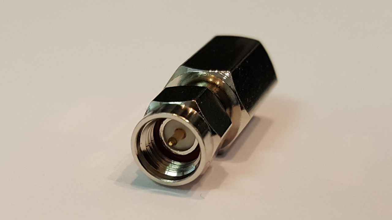 Barrel Adapter SMA Male to FME Male - No.1002