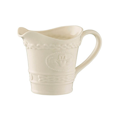 https://cdn11.bigcommerce.com/s-6psifr4fwf/images/stencil/400x400/products/1551/4480/B4221-Belleek-Claddagh-Cream-Condiment-Jug-ExclusivelyIrish__06387__54060.1703250034.jpg?c=1