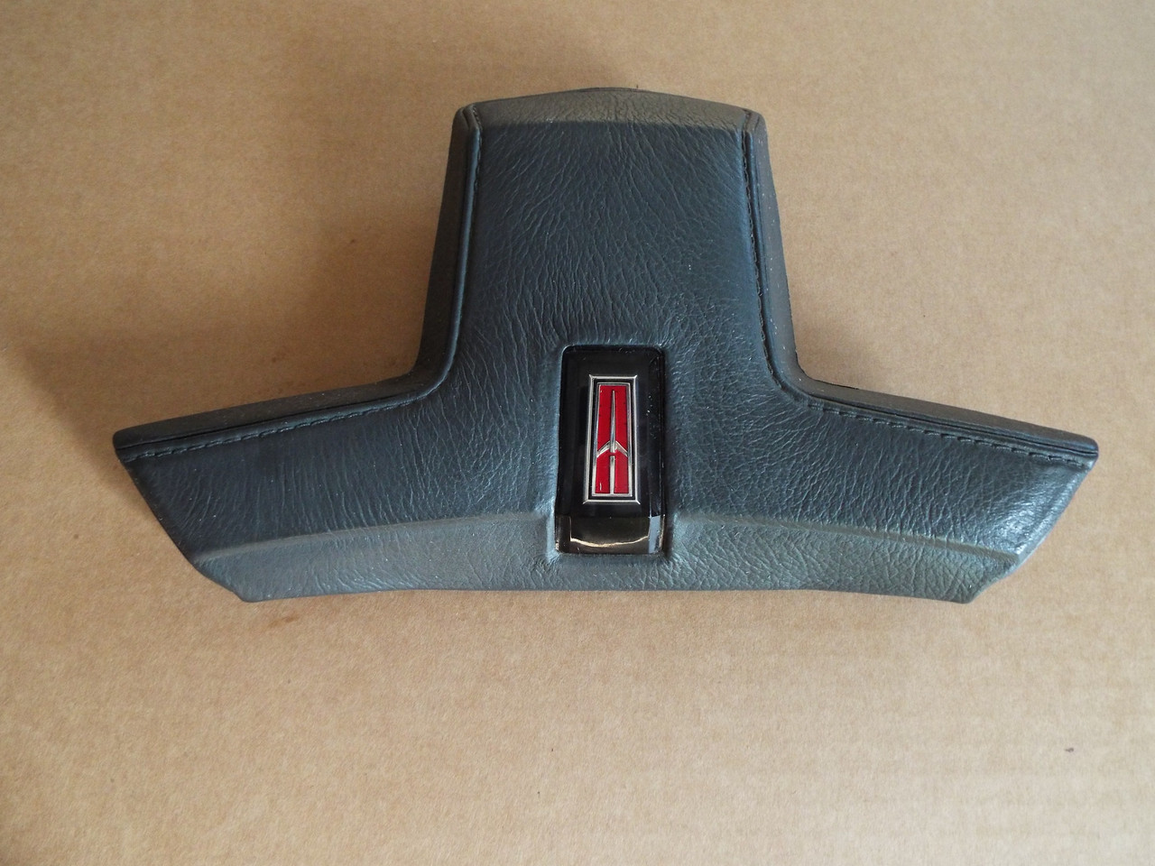 1986-1987-1988 Oldsmobile Cutlass Steering Wheel Horn Pad-Grey