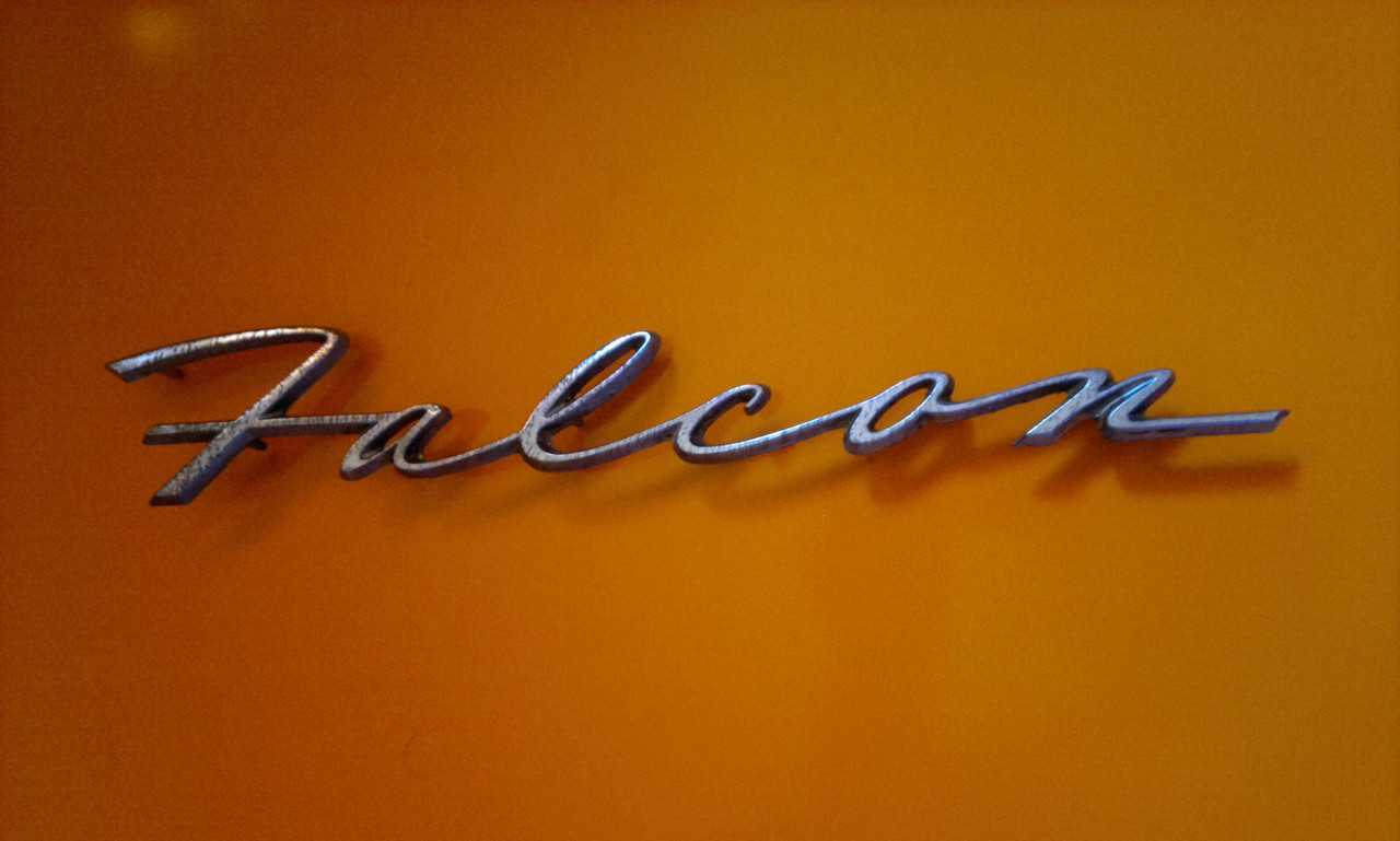 1963 Ford Falcon-Falcon Quarter Emblem-Badge
1962 Ford Falcon-Falcon Quarter Emblem-Badge