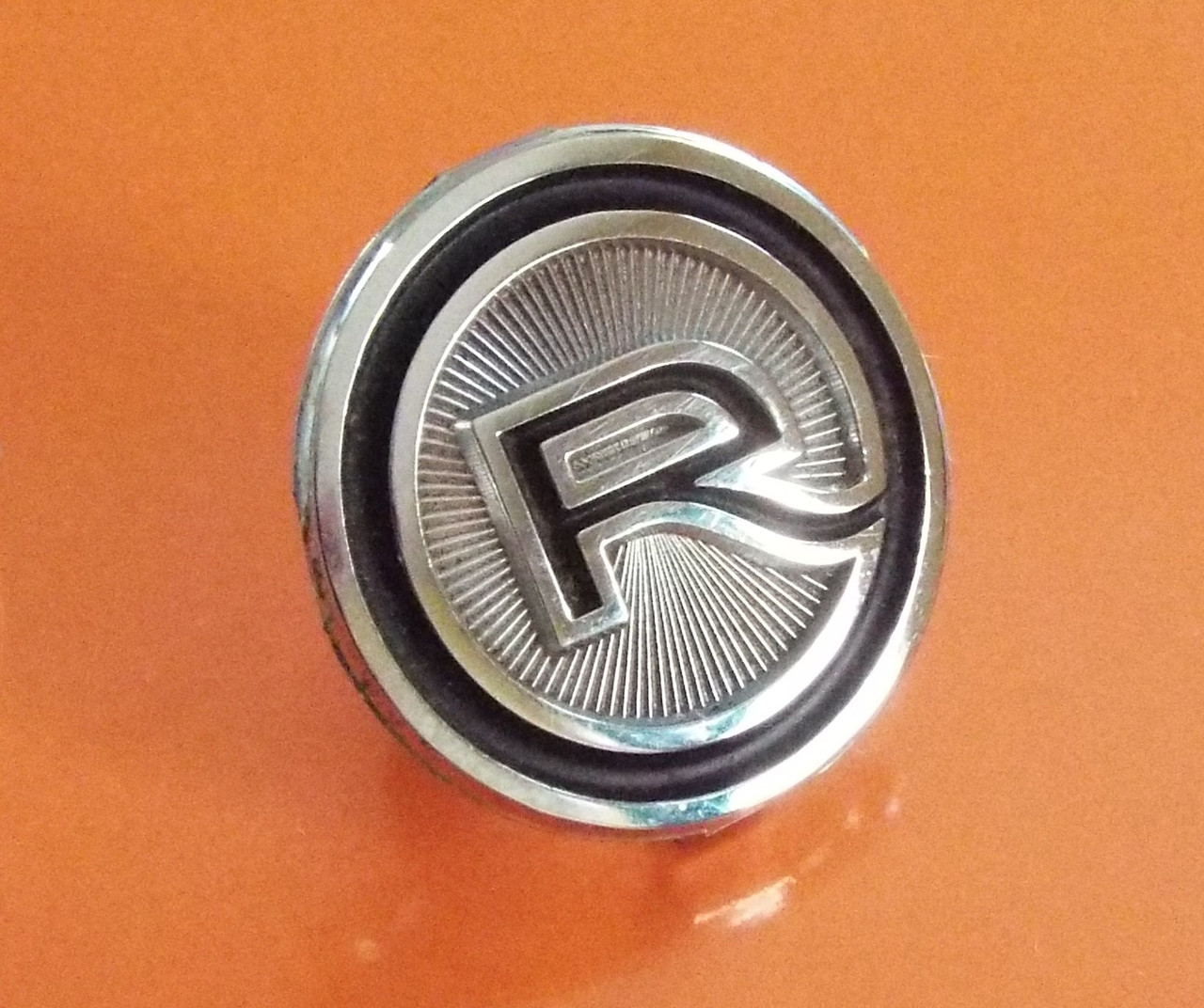 1991 Buick Reatta Horn Pad Emblem-Badge
1990 Buick Reatta Horn Pad Emblem-Badge