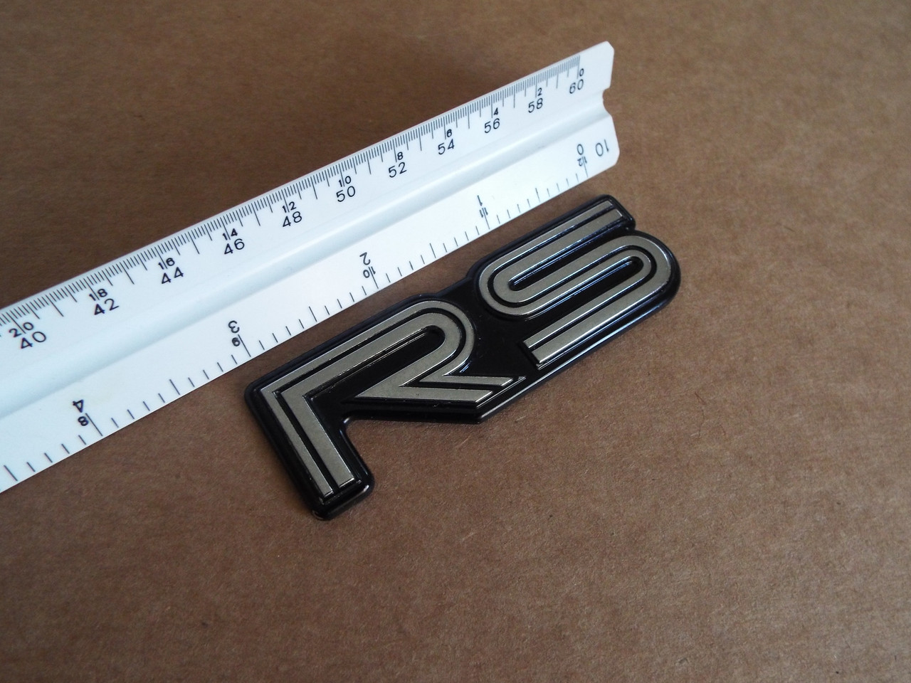 1991 Mitsubishi Montero RS-RS emblem-badge 
1990 Mitsubishi Montero RS-RS emblem-badge 
1989 Mitsubishi Montero RS-RS emblem-badge 
1988 Mitsubishi Montero RS-RS emblem-badge
1987 Mitsubishi Montero RS-RS emblem-badge 
1986 Mitsubishi Montero RS-RS emblem-badge 