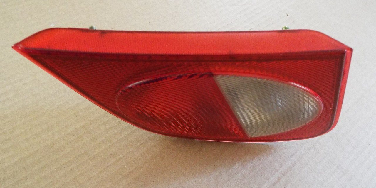 Original 1996-1997-1998-1999 Mercedes Benz E320-E420 Taillight-Reverse Light- RH