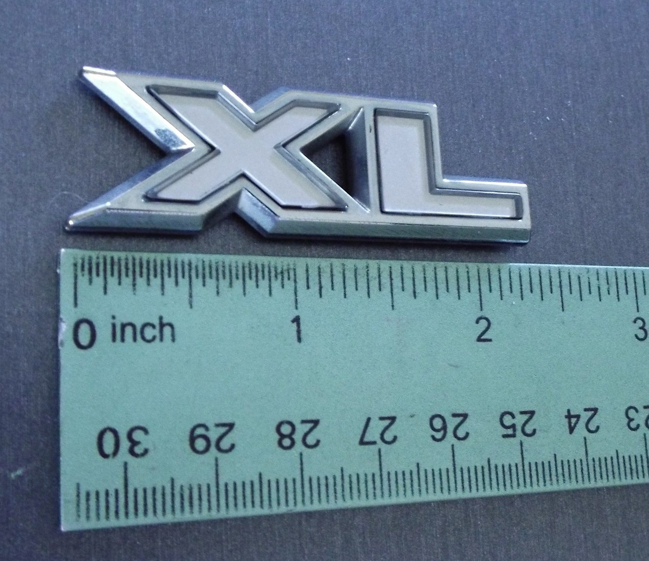 Original 2003-2004-2005 GMC Envoy XL Liftgate Emblem-Badge