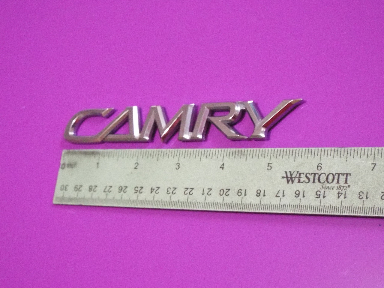 2002-2003-2004-2005-2006 Toyota Camry-Camry Trunk Lid Emblem-Badge