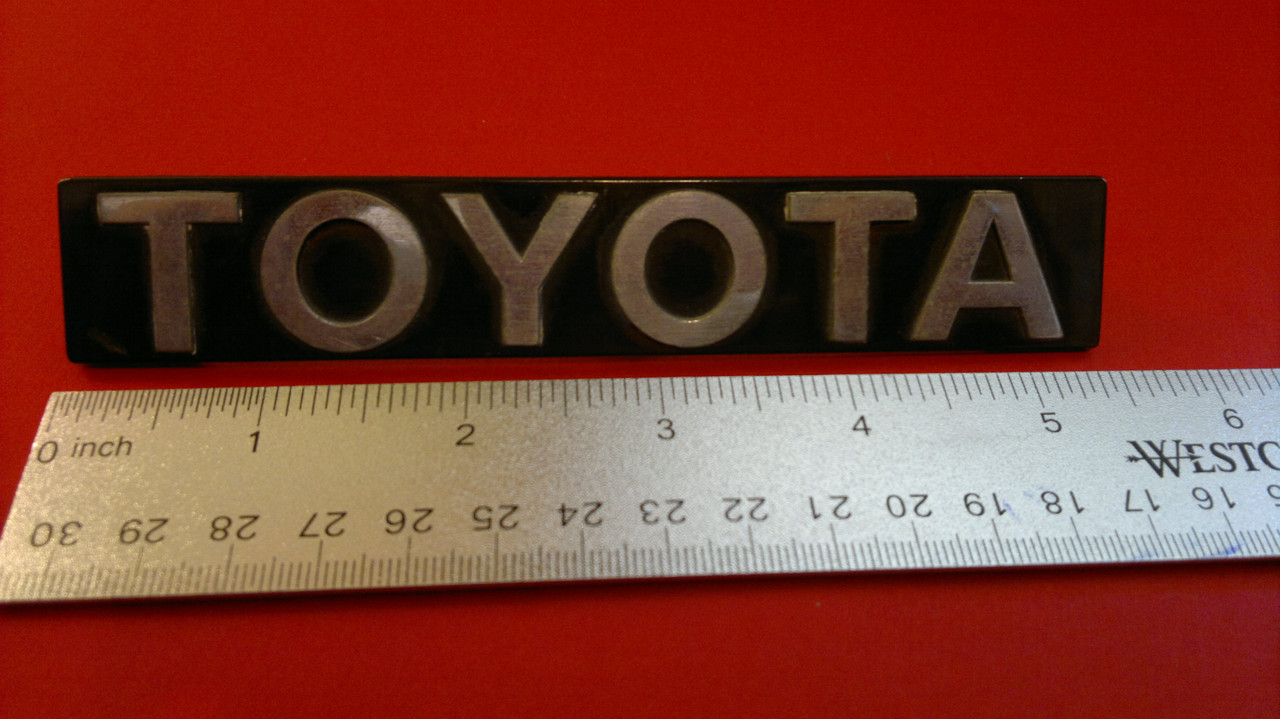 Original 1982-1983-1984-1985 Toyota Celica-Supra Toyota Hatch Emblem-Badge 