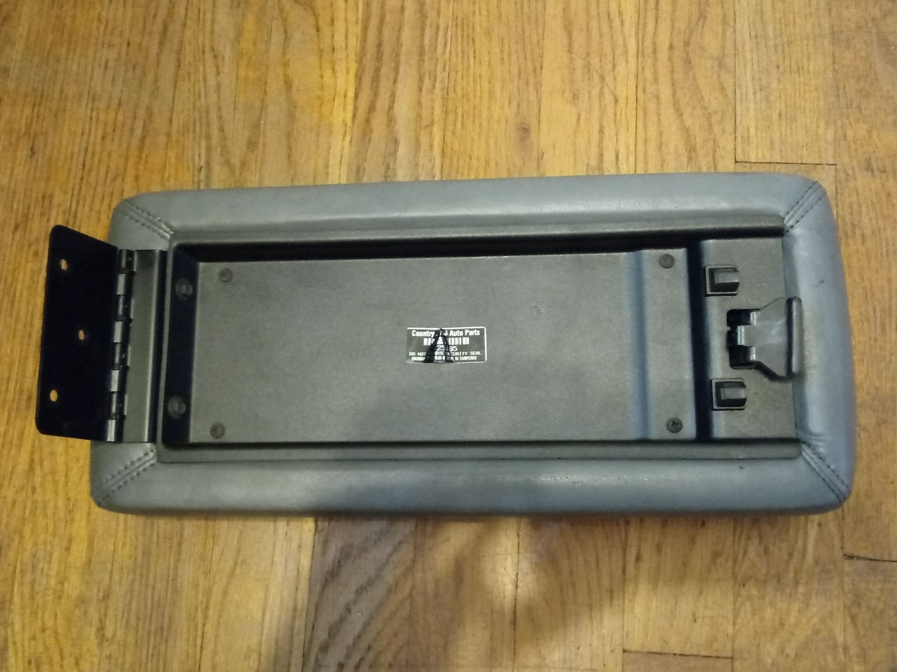 Original 1988-1989-1990-1991 Buick Reatta Center Console Storage Box Lid-Armrest