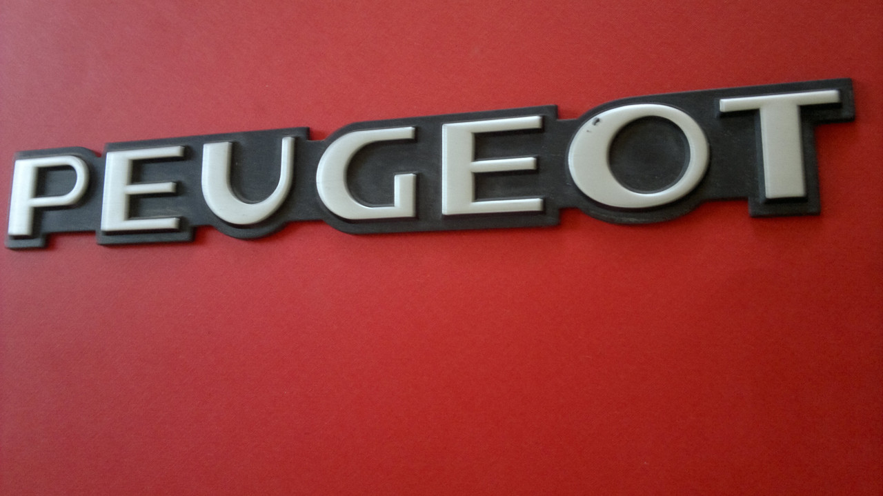 Original 1980-1981-1982-1983-1984-1985-1986-1987-1988 Peugeot 505 Trunk Lid Emblem-Badge.