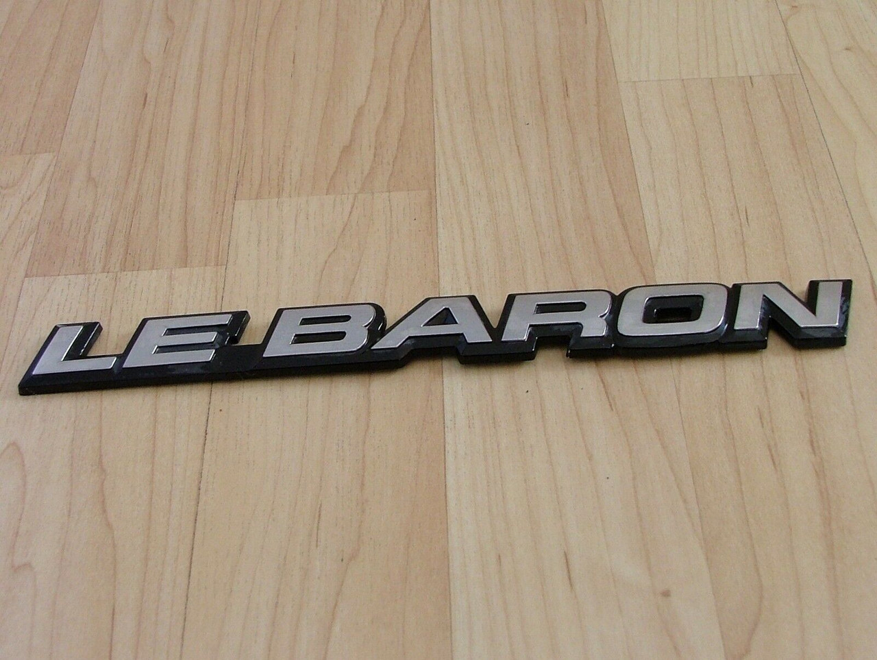 1986-1987-1988-1989-1990-1991 Chrysler Lebaron-Lebaron Emblem-Badge