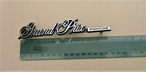  Original 1978-1979-1980 Pontiac Grand Prix Front Clip Emblem-Badge 