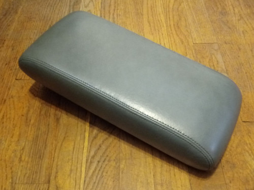 Original 1988-1989-1990-1991 Buick Reatta Center Console Storage Box Lid-Armrest