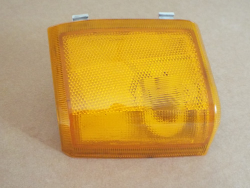 1981-1982-1983-1984 Datsun-Nissan Maxima Corner Light-LH 