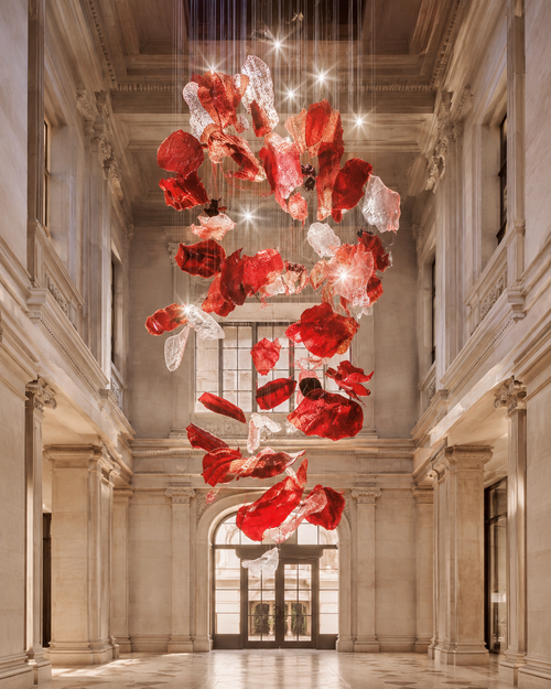 Rosso Red Art Glass Atrium Chandelier – Sculptural Hotel Lobby Lighting Installation
The Rosso large red art glass atrium chandelier displayed within a grand high-ceiling architectural interior, showcasing its suspended freeform red and clear glass elements and dramatic three-dimensional composition. Designed for luxury hotel lobbies, commercial atriums, shopping centres, restaurants, foyers and other large-scale hospitality spaces, this 300cm sculptural lighting installation creates a striking contemporary focal point with exceptional visual impact.