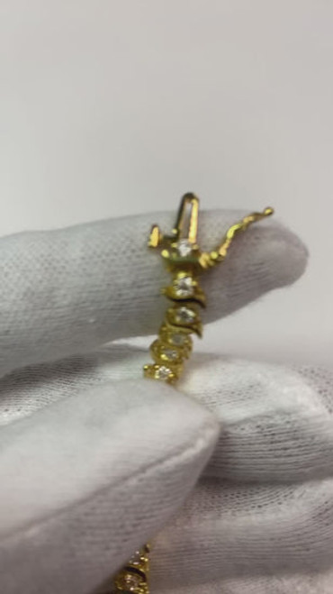 luxury diamond tennis bracelet, 6.60 carat diamond bracelet, F/G color diamond jewelry, VS1/VS2 clarity diamonds, natural earth-mined diamond bracelet, 14K yellow gold bracelet, prong set diamond bracelet, fine jewelry investment, high jewelry tennis bracelet, collector&#39;s diamond bracelet, bespoke diamond jewelry, exclusive diamond bracelet, round brilliant cut Diamanten, verfijnde gouden armband, handgemaakte fijne sieraden