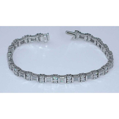 Isabella: Exquisites Diamant -Tennisarmband .7CT Baguette und runde Diamanten